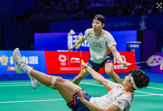 冠军发起挑, 反击, 以及超级 冠军发起挑, 反击, 以及超级